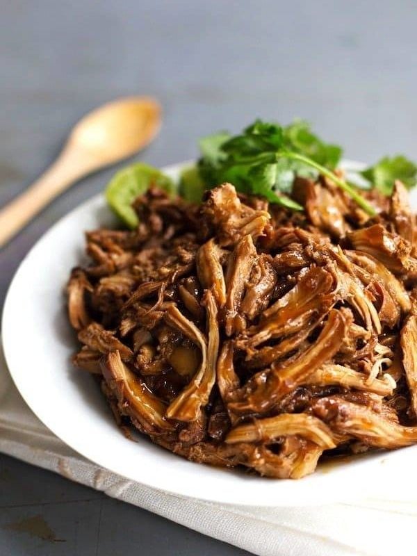 Honey Glazed Crockpot Chicken Adobo - simple pantry ingredients, hardly any hands-on time, 200 calories. | https://ultranutrition.health